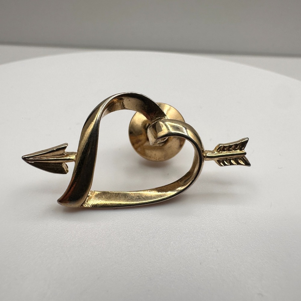 Vintage 80s AVON Love Struck Gold Tone Heart Arrow Brooch Pin Cupid Gift Jewelry